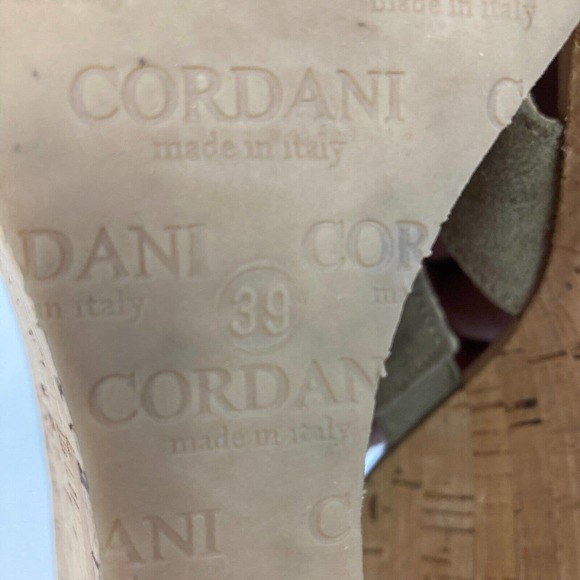 Cordani Sandals Womens Sz 8 Brown Suede Leather Peep Toe Ankle Strap Wedge - Picture 5 of 7